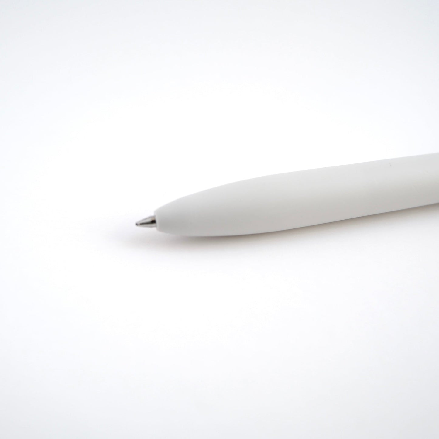 Uni Jetstream Lite Touch ballpoint pen in shell white with 0.7mm tip, Japan's smoothest low-pressure writing pen